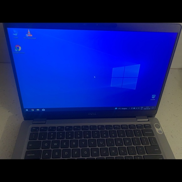 Laptop Dell latitude 5310 like New,with digital print - Picture 5 of 11